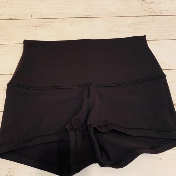 lululemon athletica Pants - SIZE 4 Lululemon boogie shorts roll down Black